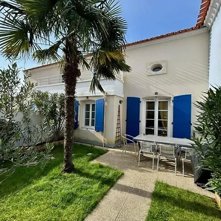 Дом отдыха Maison 2 Pieces/mezzanine Avec Jardin Et Piscine, A Deux Pas De La De - Fr-1-246-552